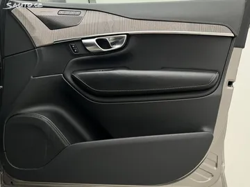 Car image 49