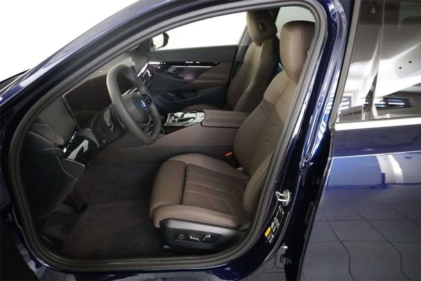 BMW 530 Touring xDrive 220 kW image number 2