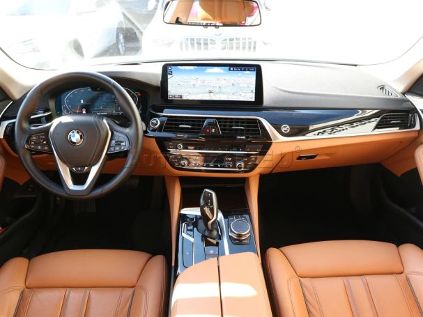 BMW 530d xDrive 210 kW image number 4