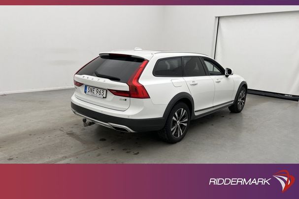 Volvo V90 Cross Country D4 AWD Plus 140 kW image number 6