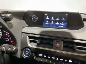 Car image 11