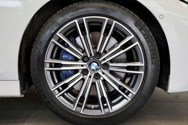 BMW 330i Touring xDrive 190 kW image number 7