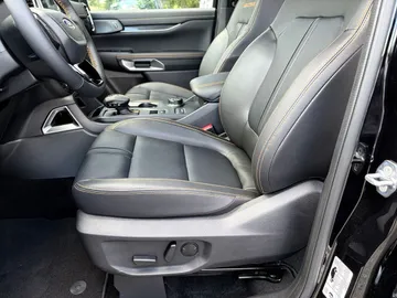 Car image 47