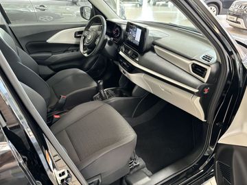 Car image 11