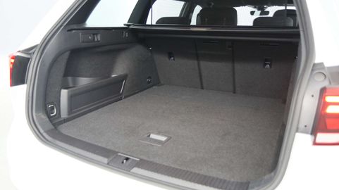 Car image 41