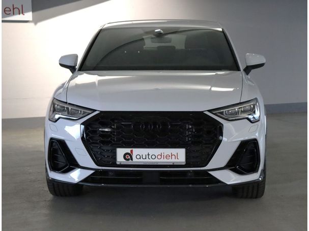 Audi Q3 40 TFSI quattro S tronic S-line Sportback 140 kW image number 3