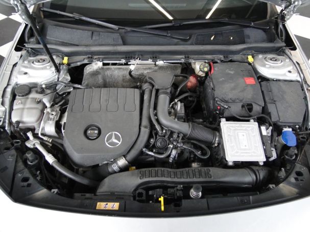 Mercedes-Benz A 180 100 kW image number 34