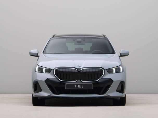 BMW 530 Touring 215 kW image number 6