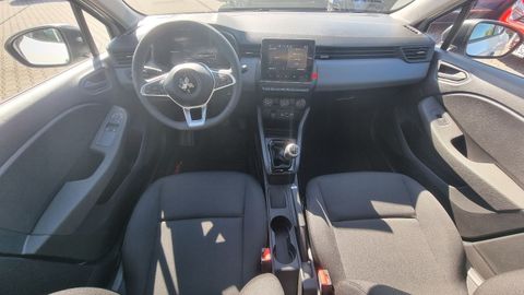 Car image 10