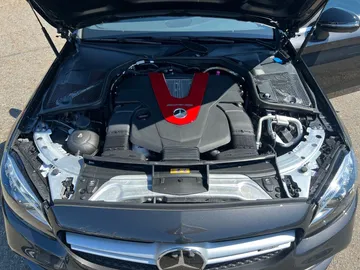 Car image 32