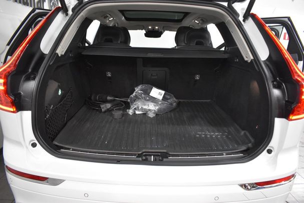 Volvo XC60 T6 Recharge AWD 250 kW image number 14