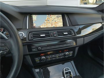 Car image 33