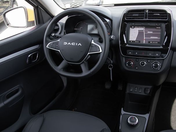 Dacia Spring Essential 33 kW image number 3