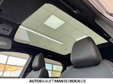 Car image 33