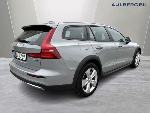 Volvo V60 Cross Country AWD B4 147 kW image number 6