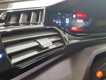 Car image 35