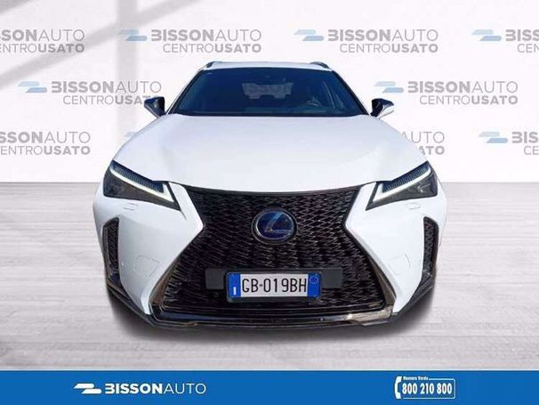 Lexus UX F Sport 135 kW image number 2