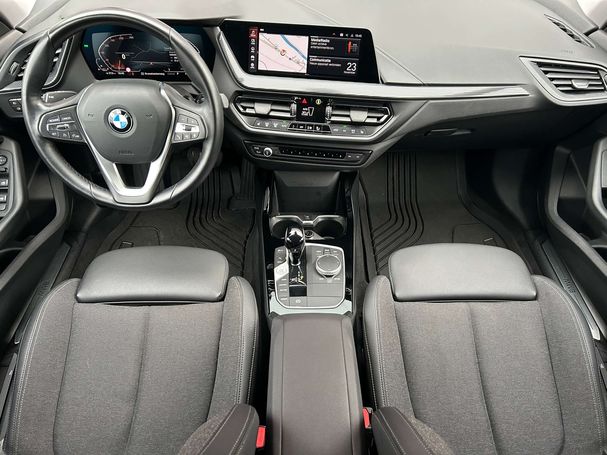 BMW 120i M Sport 131 kW image number 16