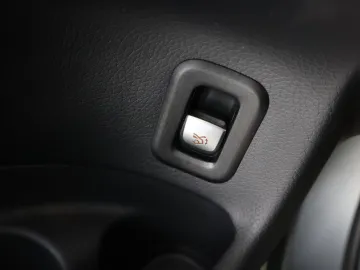 Car image 49