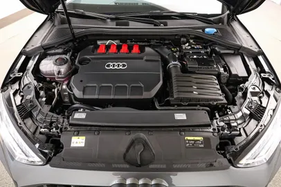 Car image 25