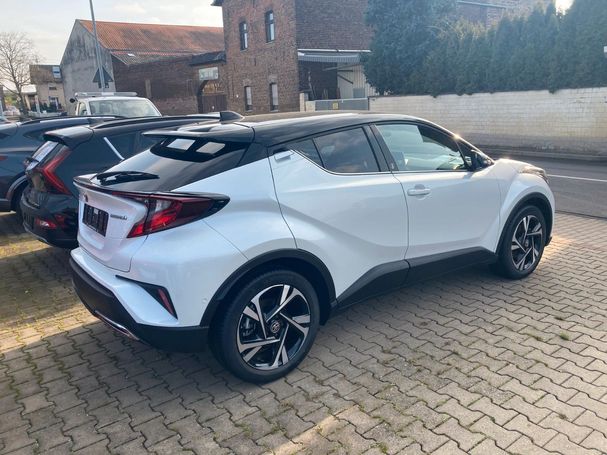 Toyota C-HR 2.0 Hybrid 135 kW image number 4