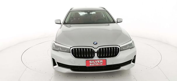 BMW 530i Touring xDrive 185 kW image number 3