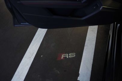 Car image 37