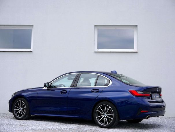 BMW 330d Sport Line 195 kW image number 10