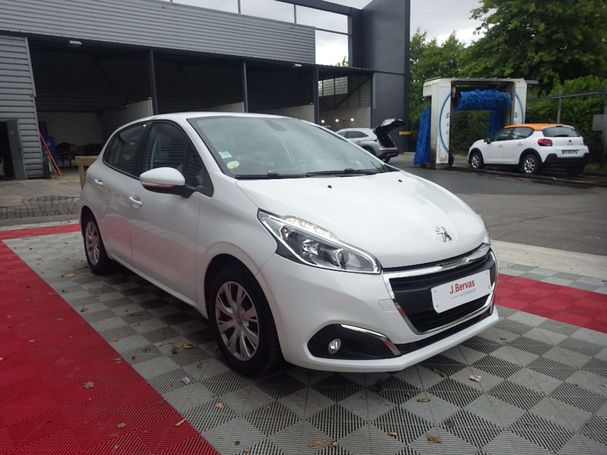 Peugeot 208 1.6 BlueHDi Active 55 kW image number 2