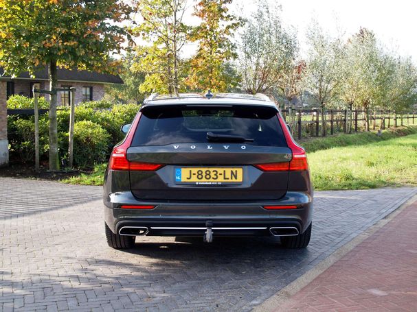 Volvo V60 T6 Recharge AWD 250 kW image number 9