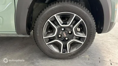 Car image 20