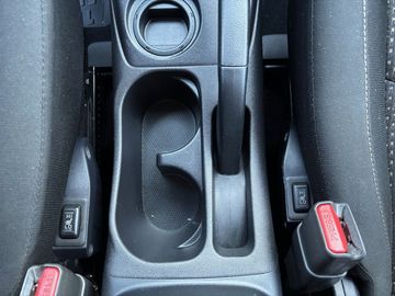 Car image 31