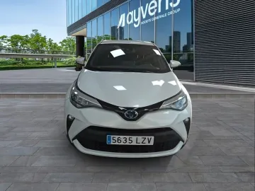 Car image 3