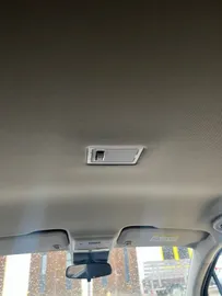 Car image 32