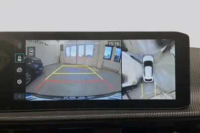 Car image 20