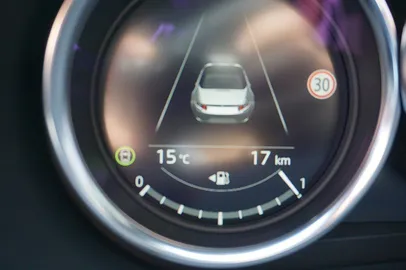 Car image 28