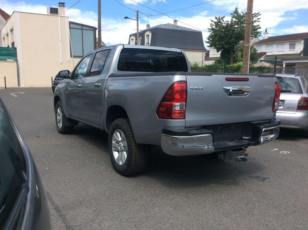 Toyota Hilux Double D Cab 2.4 4D 4WD 110 kW image number 6