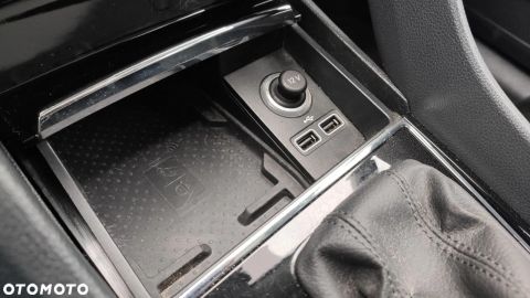 Car image 36