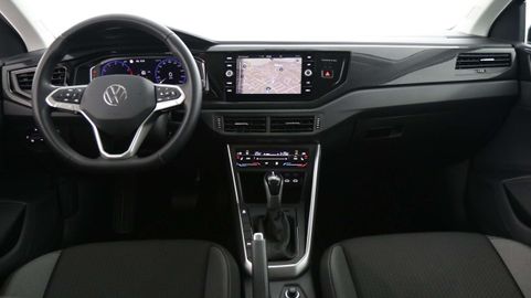 Car image 37