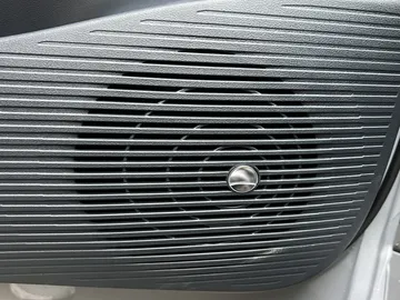 Car image 46