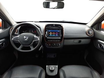 Car image 11