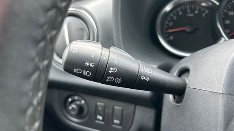 Car image 31