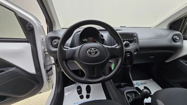 Toyota Aygo 53 kW image number 13