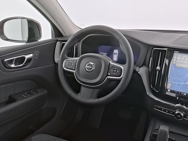 Volvo XC60 B4 Essential 145 kW image number 5