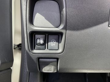 Car image 28