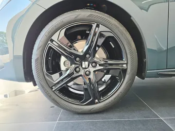 Car image 31
