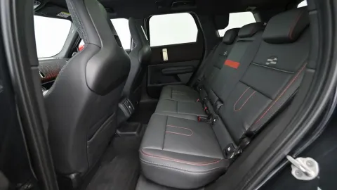 Car image 26