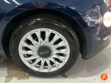 Car image 22