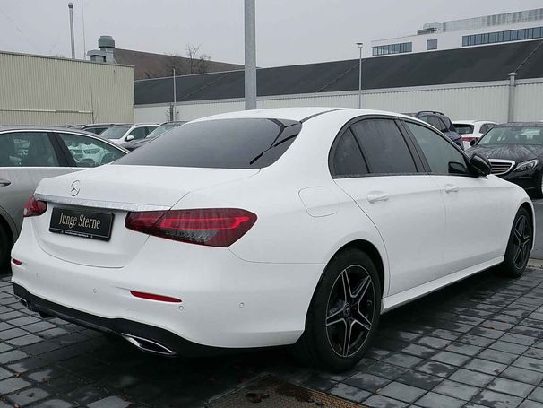 Mercedes-Benz E 200 d AMG 118 kW image number 2