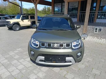 Car image 4